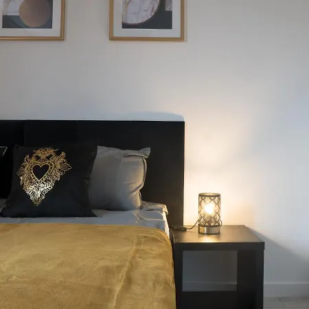 Apartament Clever 2 Kamienica Grochow Varšava Exteriér fotografie